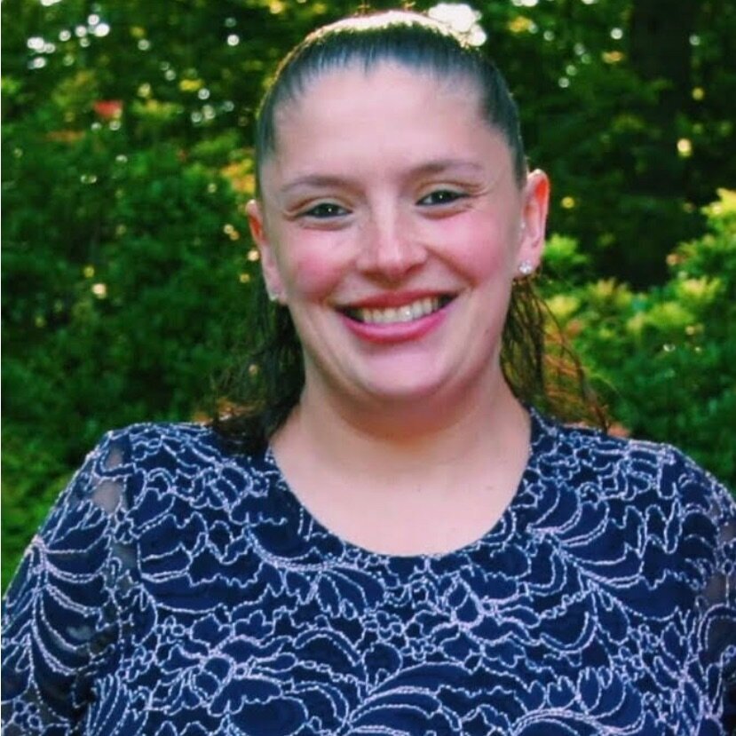 Book Services in Oxford, CT with Brittany