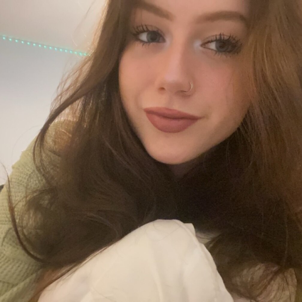 Book Services in Boiling Springs, SC with Lauren