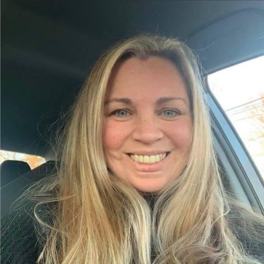 Book Services in Yaphank, NY with Christina