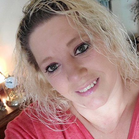 Book Services in Biglerville, PA with Sherri