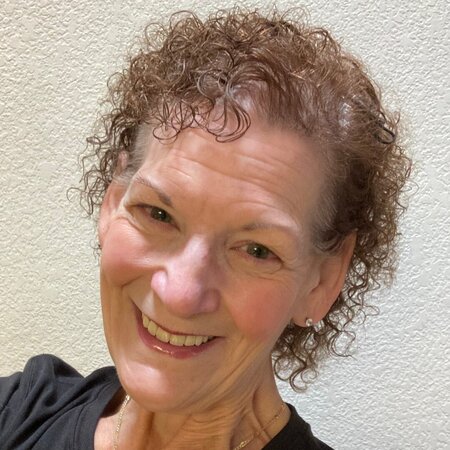Book Services in Tulare, CA with Lori