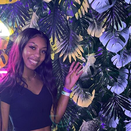 Book Services in Richmond, VA with Leigh Jordan