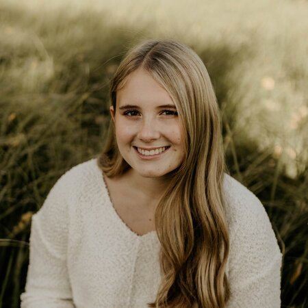 Book Services in Bend, OR with Isabella
