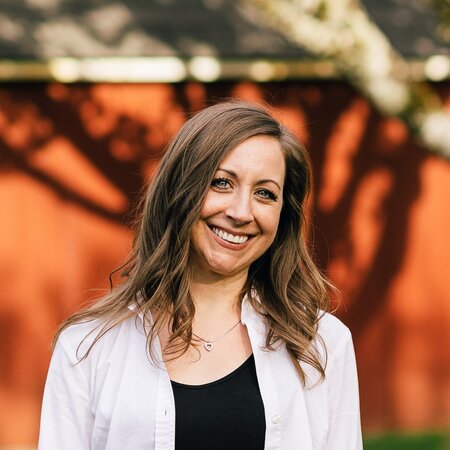 Book Services in Fall City, WA with Laura