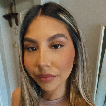 Book Services in Jackson Heights, NY with Leslie