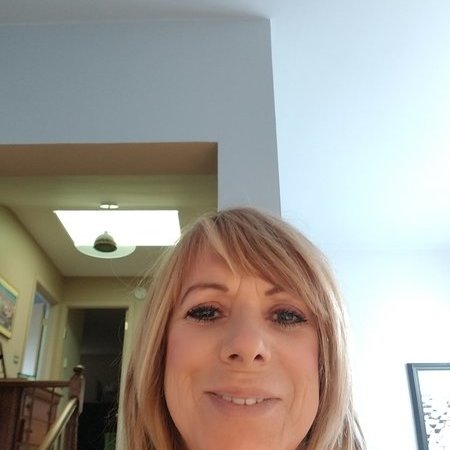 Book Services in Oshkosh, WI with Wendi