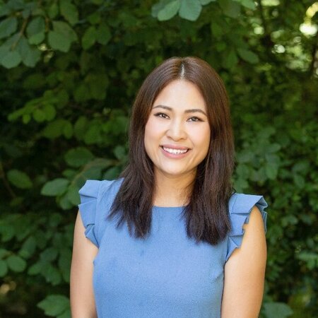Book Services in Henrico, VA with Zhiyi